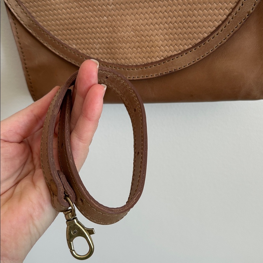 NISOLO Cleo Convertible Crossbody Bag - Picture 11 of 11